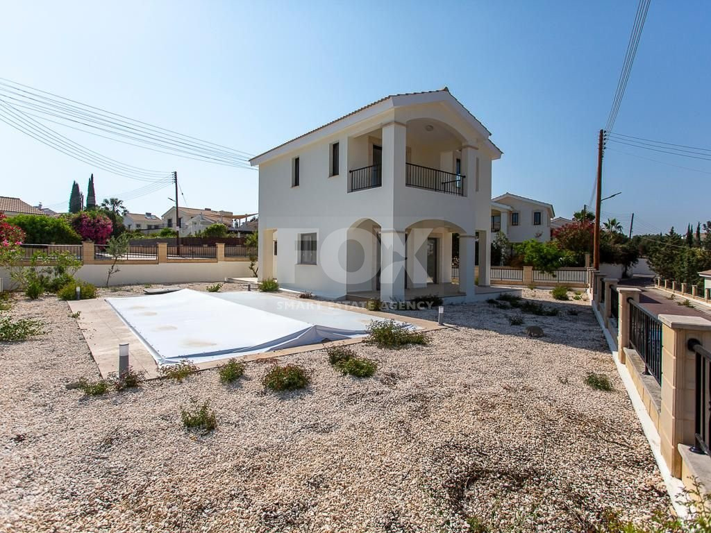 For sale Stylish  three bedroom Villa – Paphos