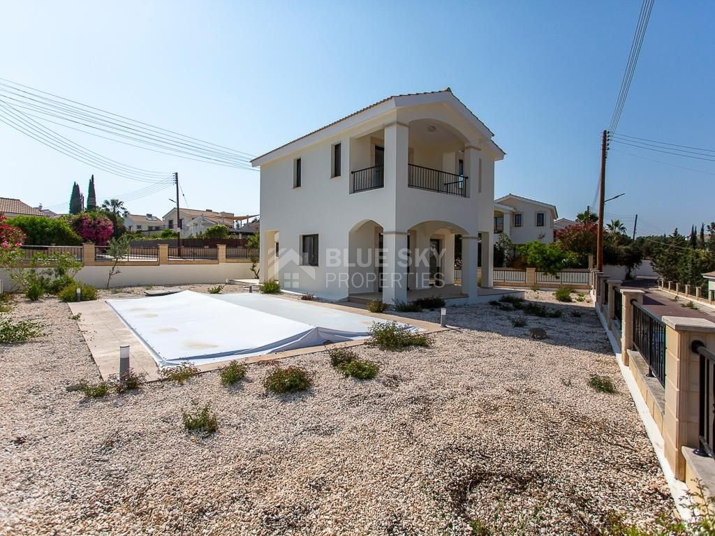 For sale Stylish  three bedroom Villa – Paphos