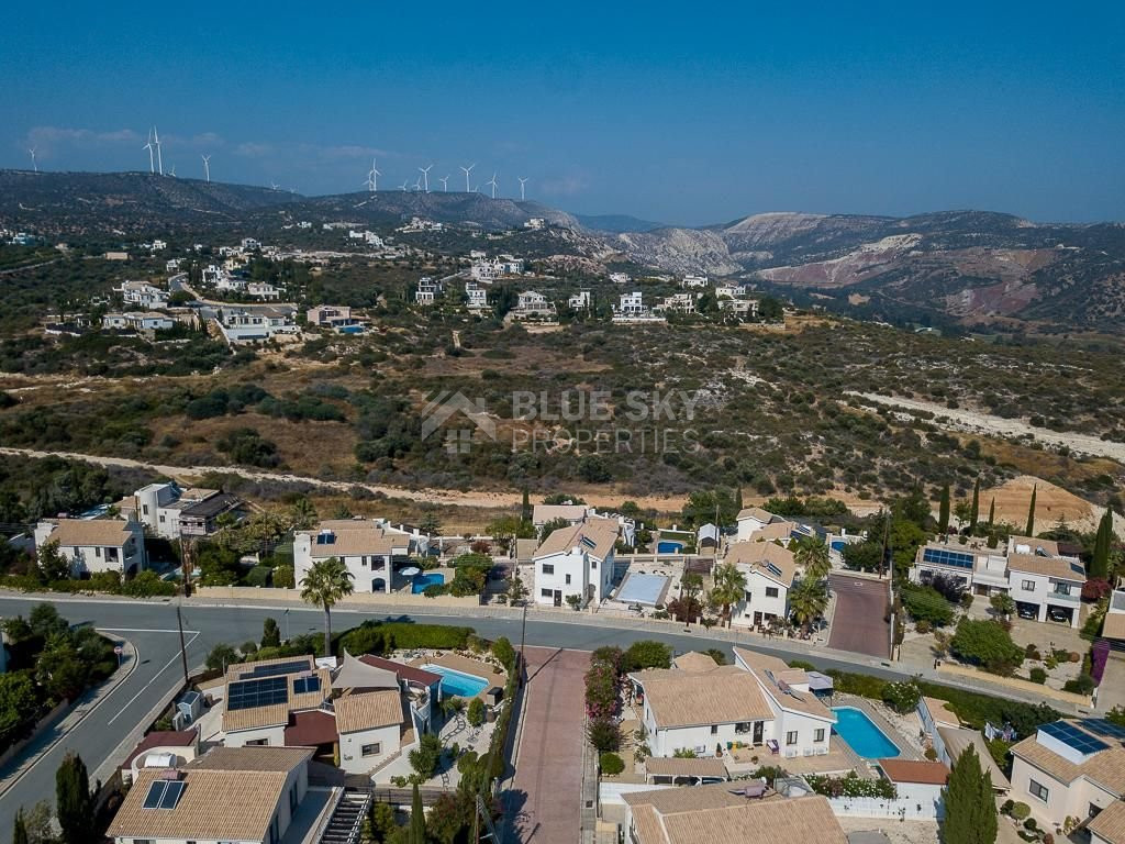 For sale Stylish  three bedroom Villa – Paphos