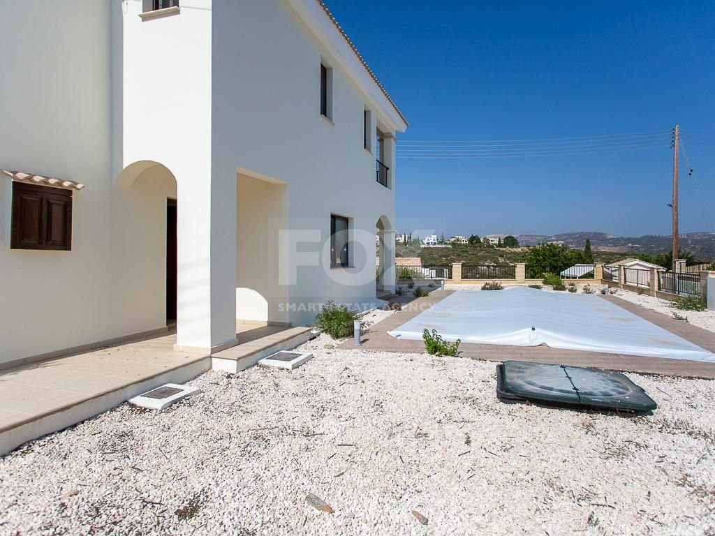 For sale Stylish  three bedroom Villa – Paphos