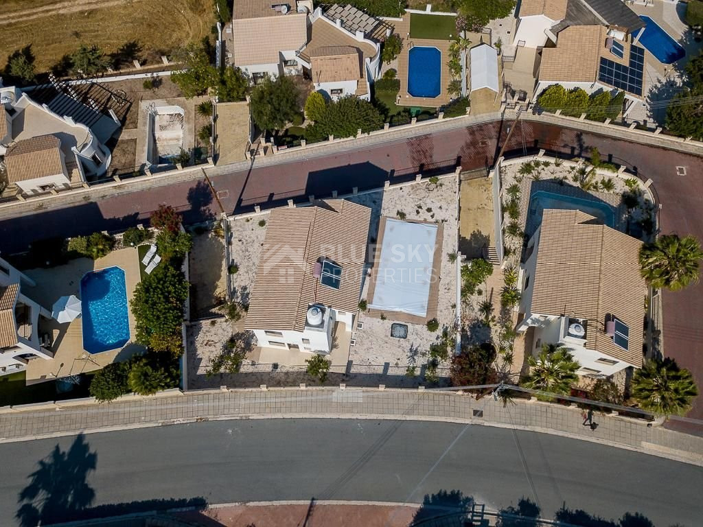 For sale Stylish  three bedroom Villa – Paphos