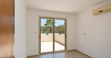 Two bedroom apartment for sale in Peyia, Paphos
