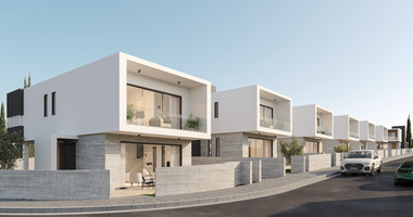 For sale : Three bedroom elegant villas in Emba area, in Paphos