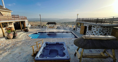 For rent , Five bedroom Villa in Milia village, Paphos