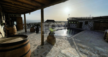 For rent , Five bedroom Villa in Milia village, Paphos