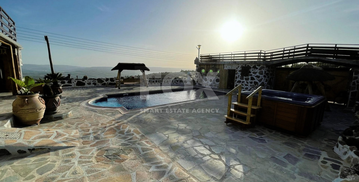 For rent , Five bedroom Villa in Milia village, Paphos