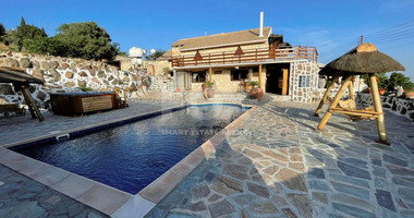 For rent , Five bedroom Villa in Milia village, Paphos
