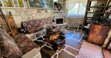 For rent , Five bedroom Villa in Milia village, Paphos