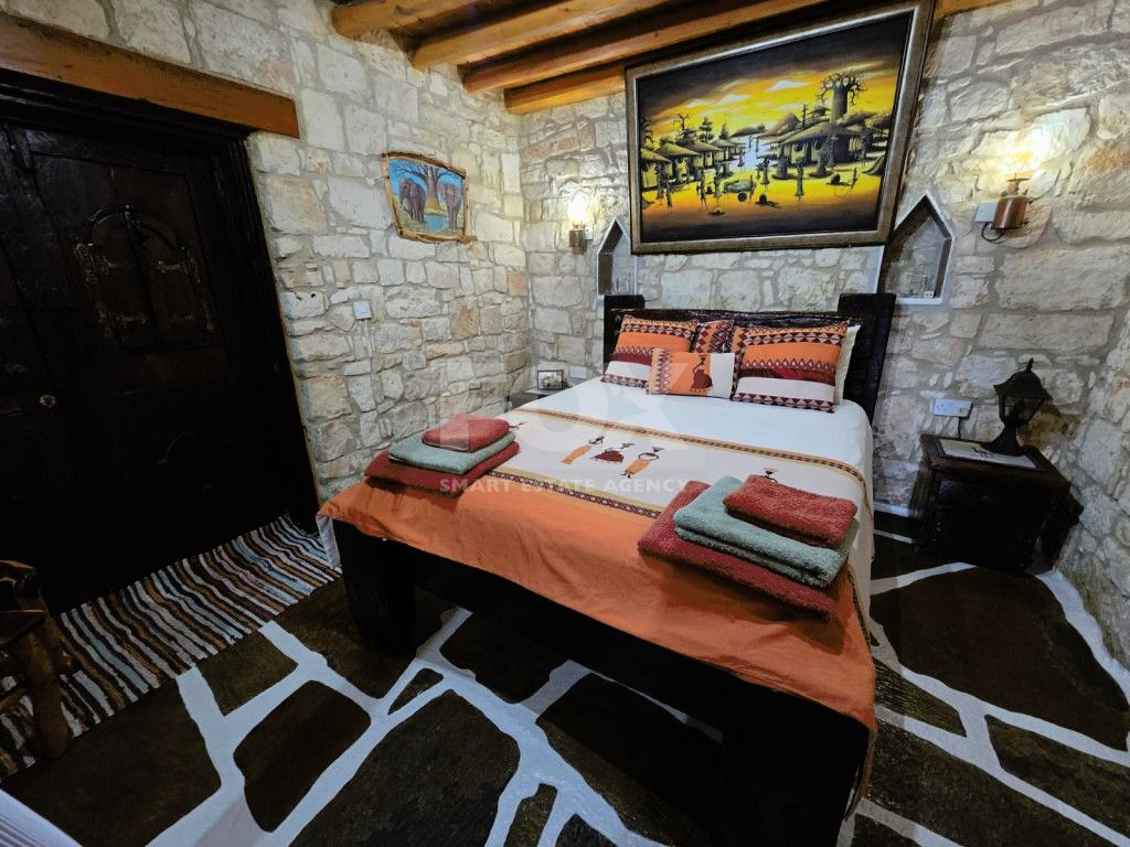 For rent , Five bedroom Villa in Milia village, Paphos
