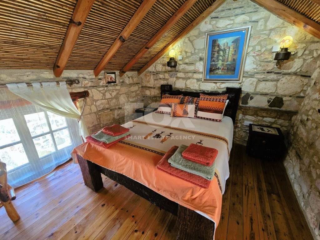 For rent , Five bedroom Villa in Milia village, Paphos
