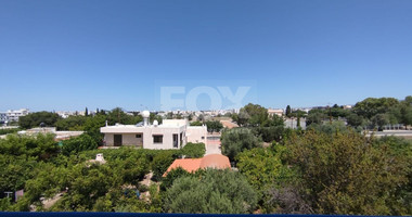Spacious Three Bedroom Apartment in Geroskipou