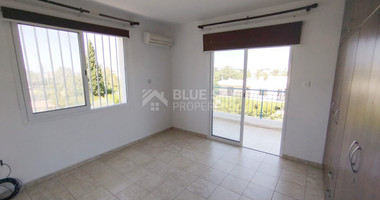 Spacious Three Bedroom Apartment in Geroskipou