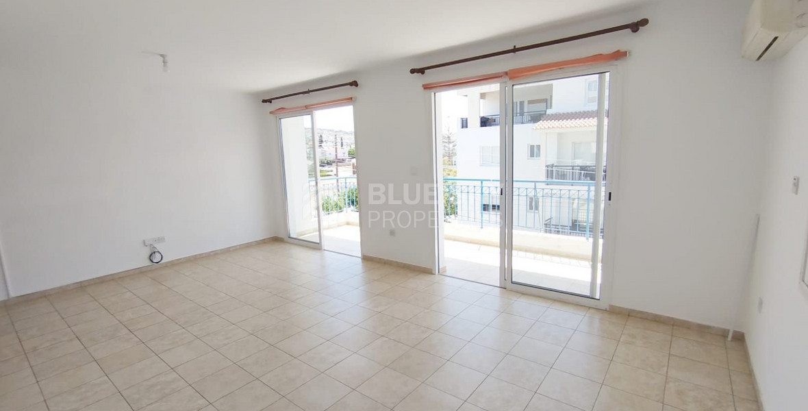 Spacious Three Bedroom Apartment in Geroskipou