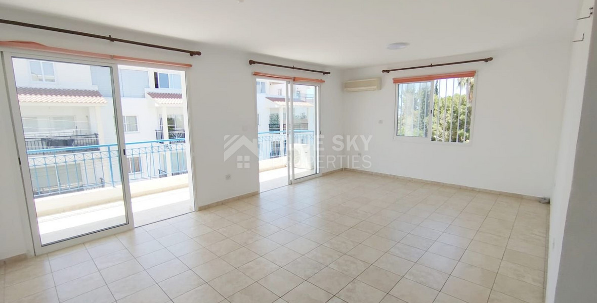 Spacious Three Bedroom Apartment in Geroskipou