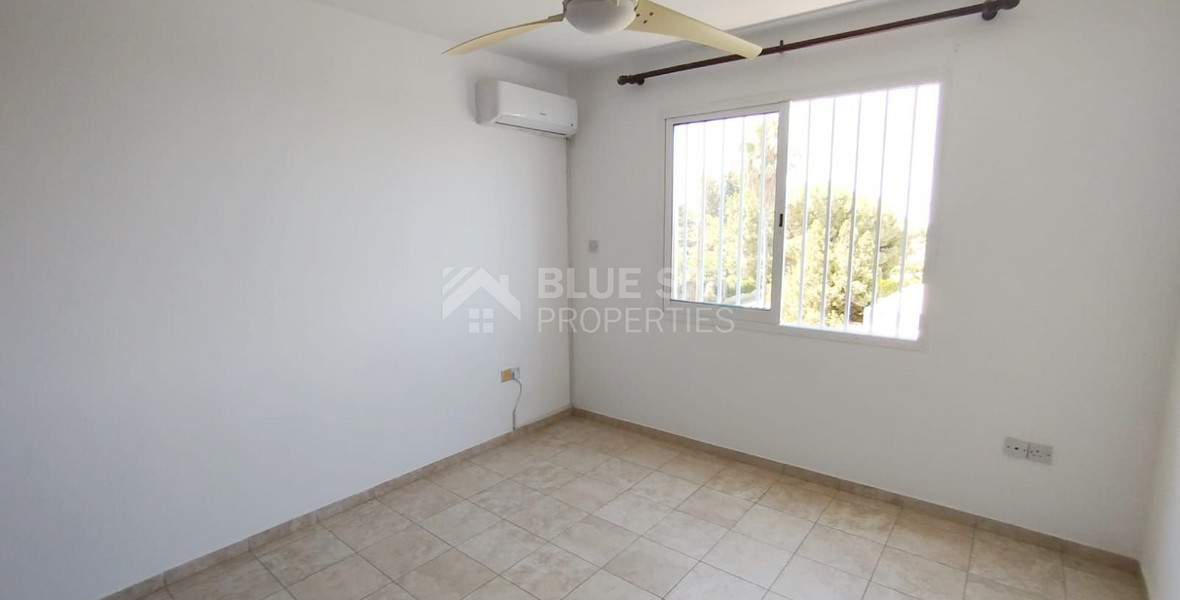 Spacious Three Bedroom Apartment in Geroskipou