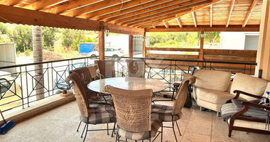 Three bedroom house in Agia Fyla for rent