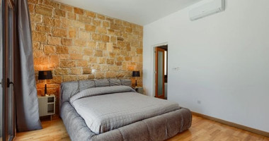 Luxury Renovated Bungalow-Style Villa with Private Heated Pool in the Eastern Plateau, for sale