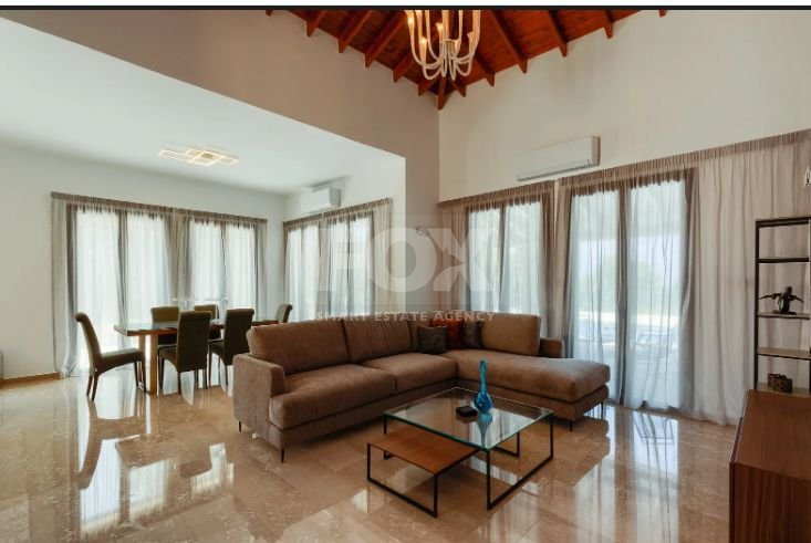 Beautifully Refurbished Two-Bedroom Villa in Aphrofite Hills , Paphos