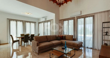 Beautifully Refurbished Two-Bedroom Villa in Aphrofite Hills , Paphos