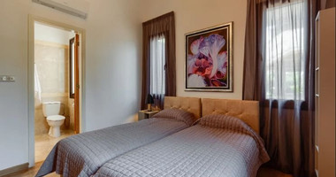 Luxury Renovated Bungalow-Style Villa with Private Heated Pool in the Eastern Plateau, for sale