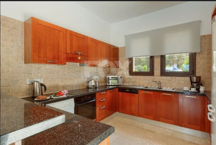Beautifully Refurbished Two-Bedroom Villa in Aphrofite Hills , Paphos