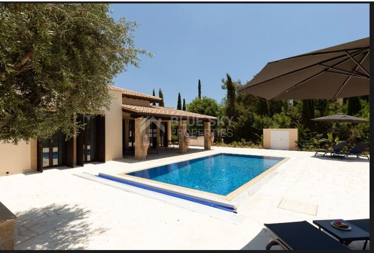 Luxury Renovated Bungalow-Style Villa with Private Heated Pool in the Eastern Plateau, for sale