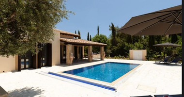Luxury Renovated Bungalow-Style Villa with Private Heated Pool in the Eastern Plateau, for sale