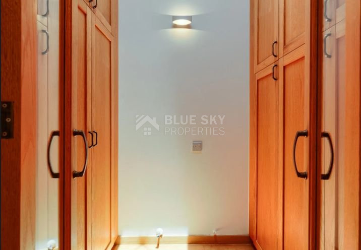 Luxury Renovated Bungalow-Style Villa with Private Heated Pool in the Eastern Plateau, for sale