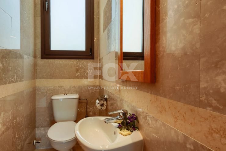 Beautifully Refurbished Two-Bedroom Villa in Aphrofite Hills , Paphos