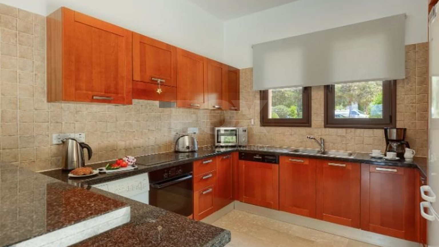 Luxury Renovated Bungalow-Style Villa with Private Heated Pool in the Eastern Plateau, for sale