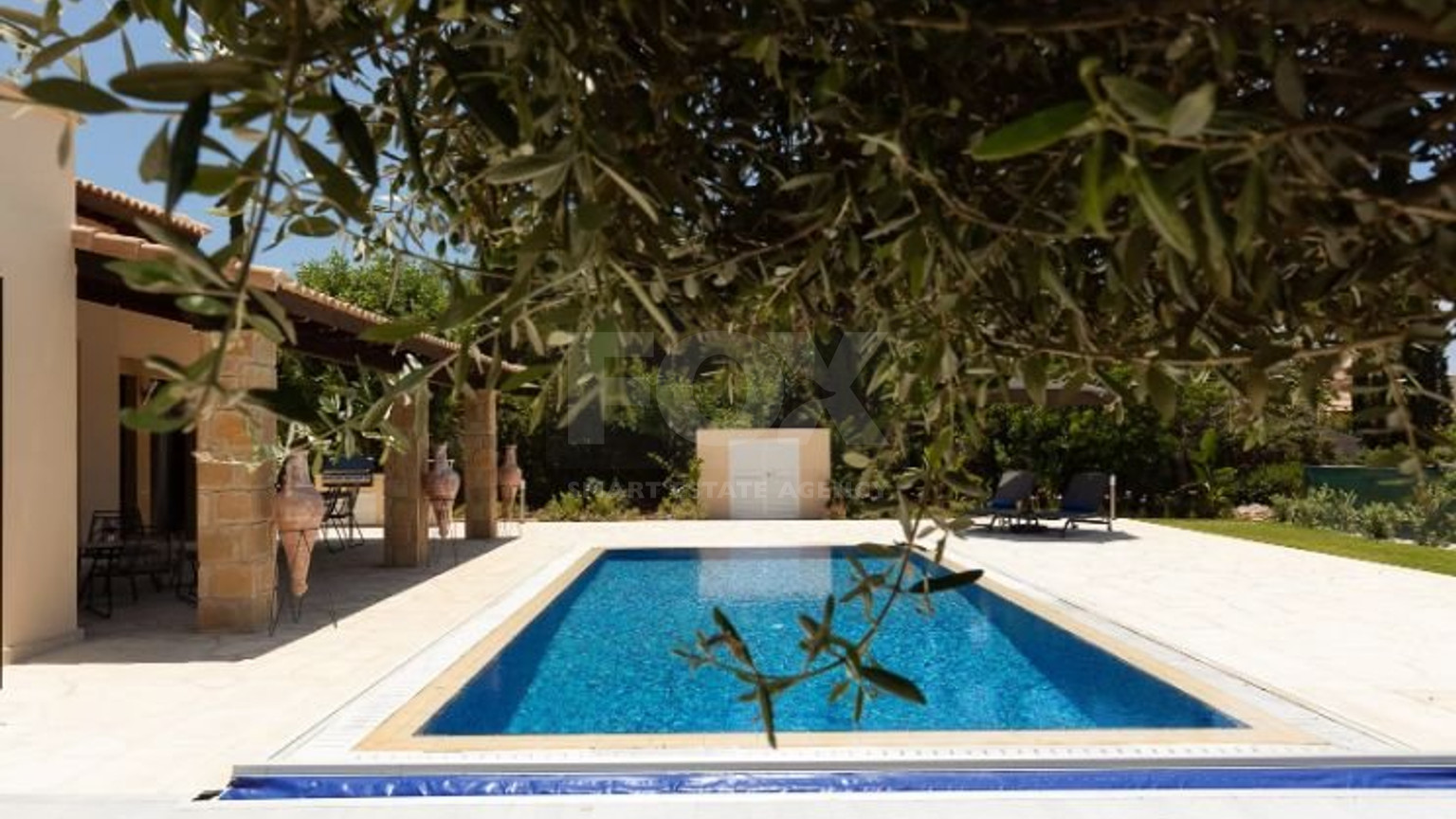 Luxury Renovated Bungalow-Style Villa with Private Heated Pool in the Eastern Plateau, for sale