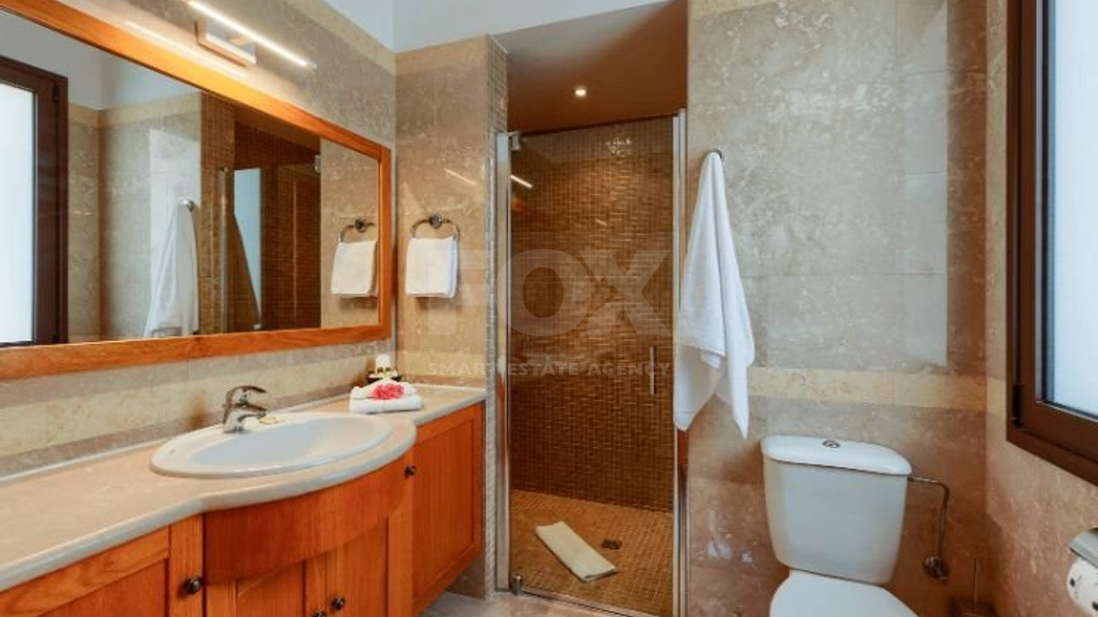 Luxury Renovated Bungalow-Style Villa with Private Heated Pool in the Eastern Plateau, for sale