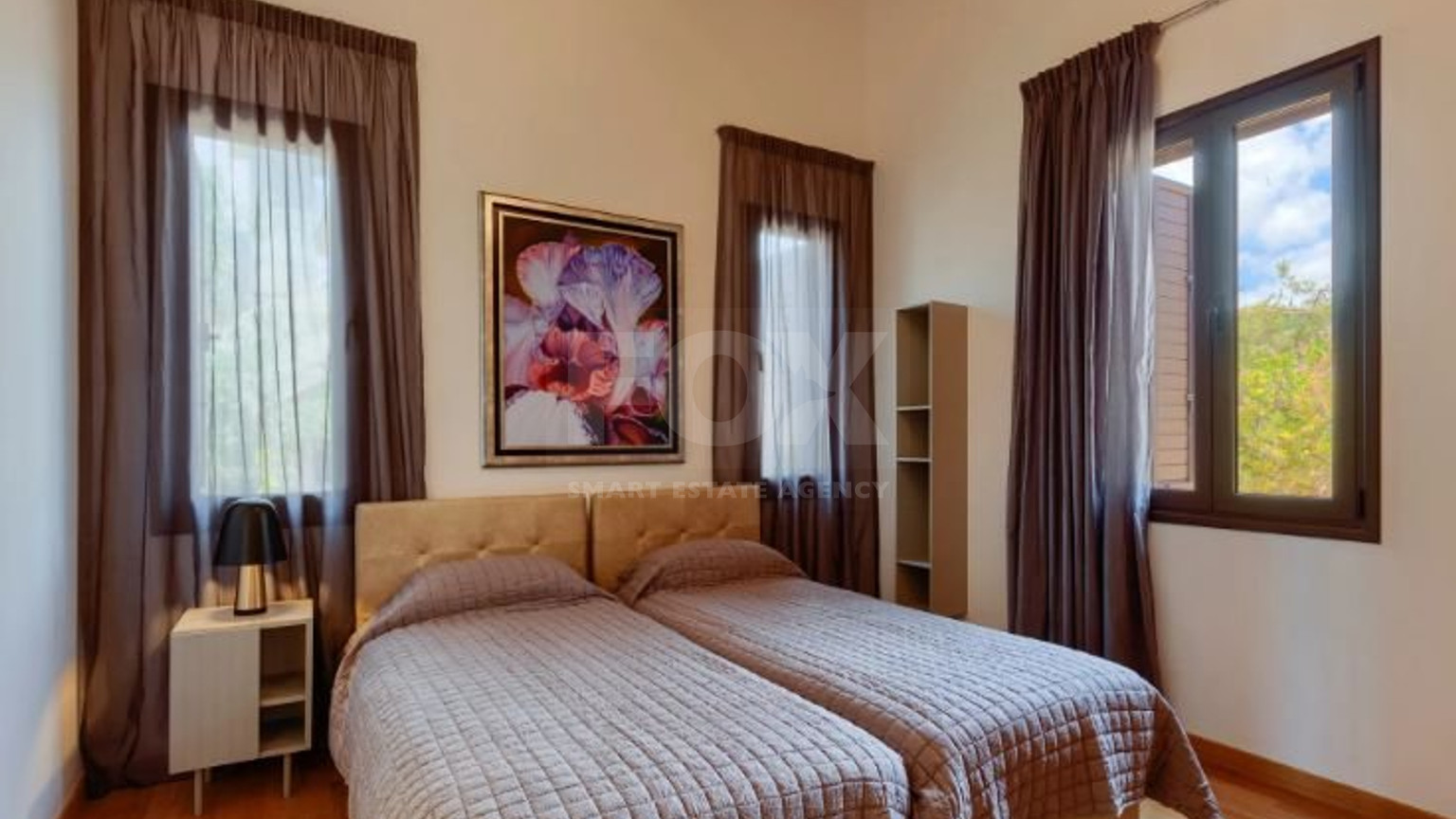 Luxury Renovated Bungalow-Style Villa with Private Heated Pool in the Eastern Plateau, for sale