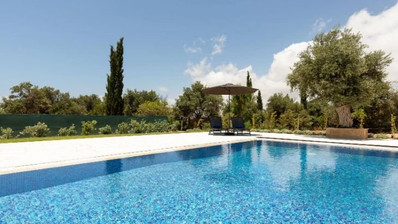 Luxury Renovated Bungalow-Style Villa with Private Heated Pool in the Eastern Plateau, for sale