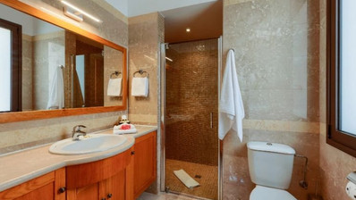 Luxury Renovated Bungalow-Style Villa with Private Heated Pool in the Eastern Plateau, for sale
