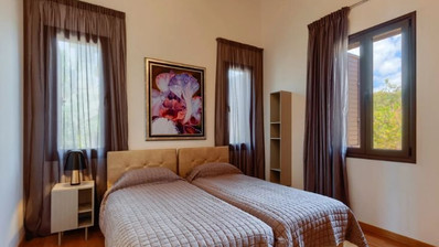 Luxury Renovated Bungalow-Style Villa with Private Heated Pool in the Eastern Plateau, for sale