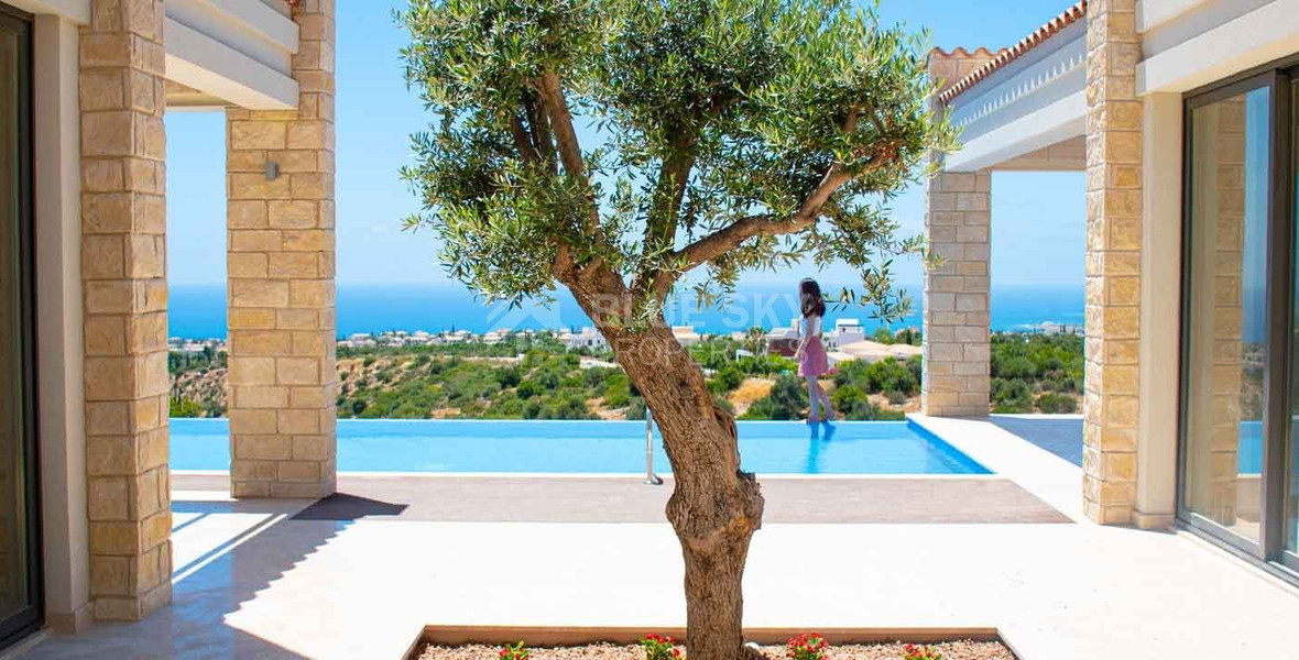SEVEN BEDROOM VILLA FOR SALE IN VENUS ROCK GOLF RESORT, CYPRUS