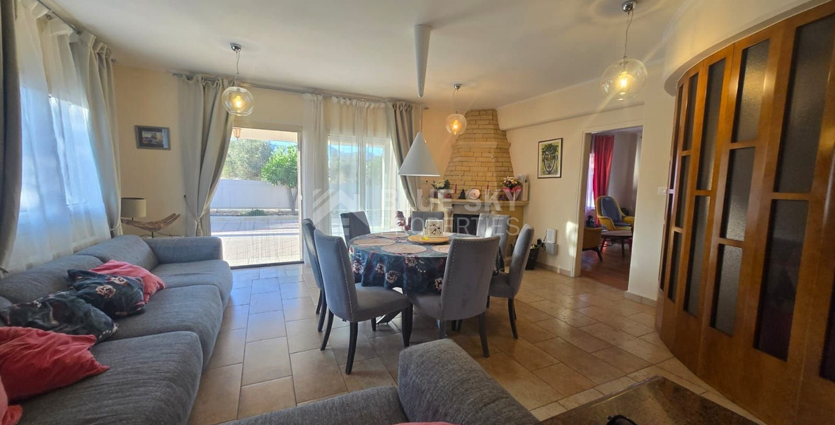 Five bedroom Villa for rent plus two annex in Pyrgos, Limassol