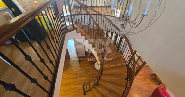 Five bedroom Villa for rent plus two annex in Pyrgos, Limassol