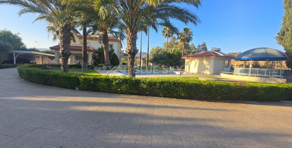 Five bedroom Villa for rent plus two annex in Pyrgos, Limassol