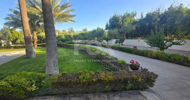 Five bedroom Villa for rent plus two annex in Pyrgos, Limassol