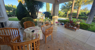 Five bedroom Villa for rent plus two annex in Pyrgos, Limassol