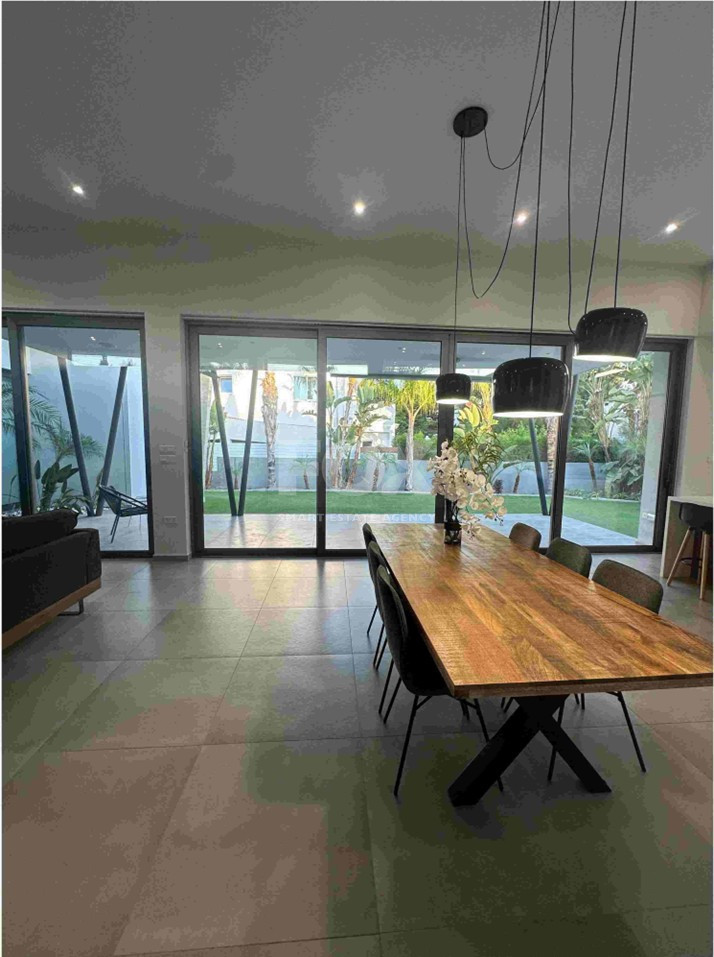 Three bedroom luxury house for rent in Germasogeia