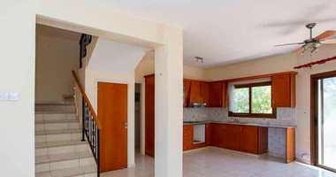 Two storey -two bedroom house in Kissonerga, in Paphos