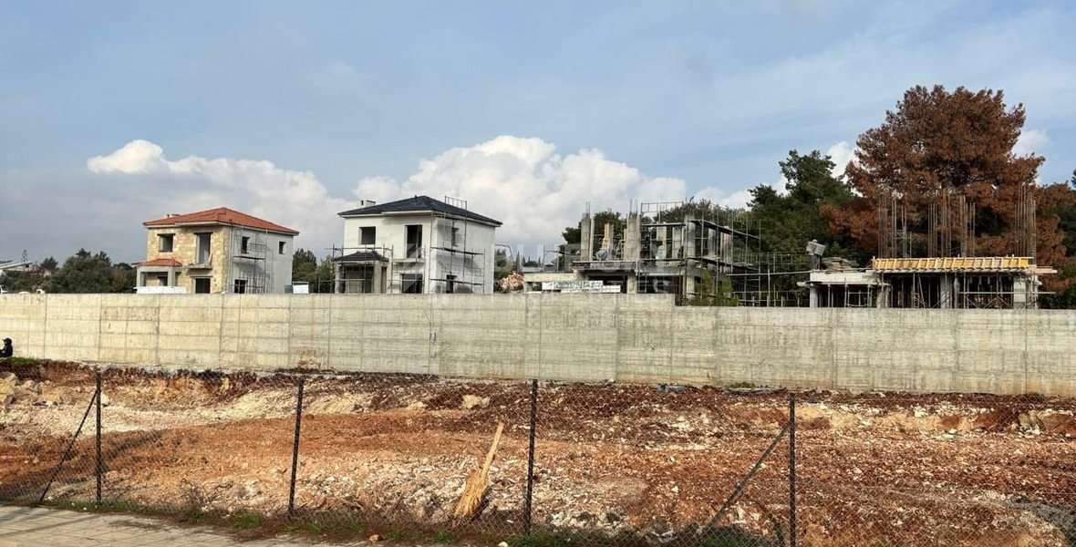 Three Bedroom Detached House with swimming pool for Sale in Souni-Zanakia