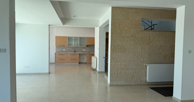 For Sale Elegant Detached 4 bedroom House with separate maid quarter in a Peaceful Germasogia Neighborhood