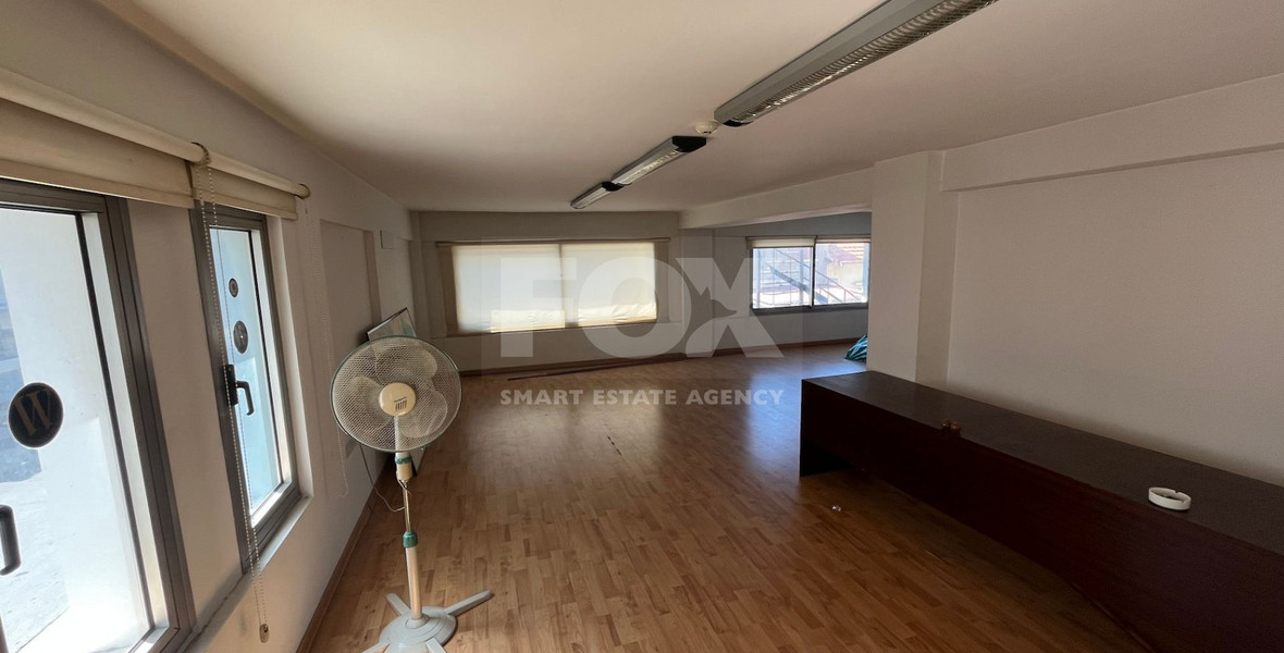 For Rent Corner Shop on Top Spot on Makariou in Central Katholiki