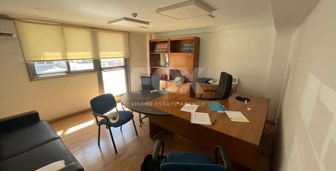 For Rent Corner Shop on Top Spot on Makariou in Central Katholiki