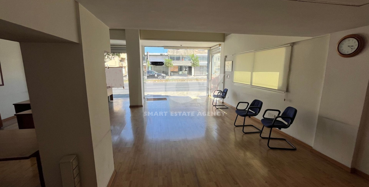 For Rent Corner Shop on Top Spot on Makariou in Central Katholiki