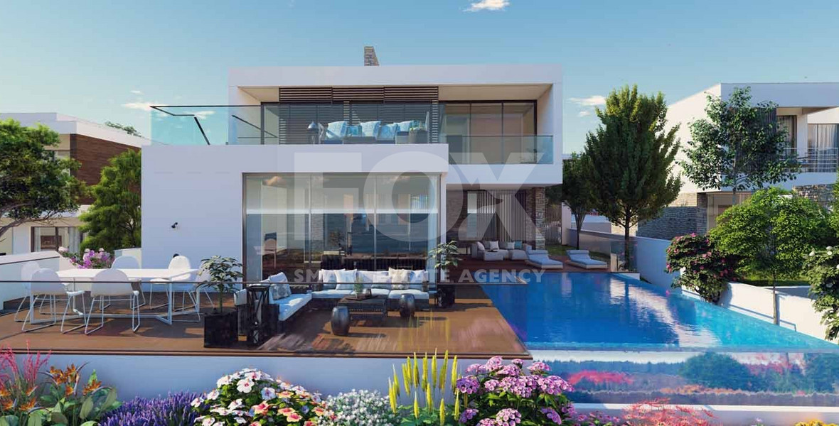 Luxury five bedroom beachfront villa in Chloraka ,Paphos